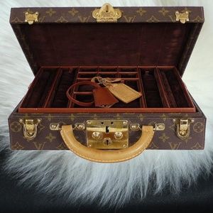 MINT~Louis Vuitton Monogram Jewellery Case/Trunk